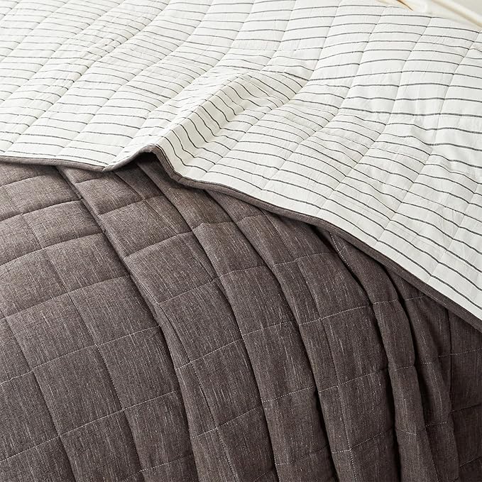 Gray Quilt King Size， Cotton Linen King Quilt Bed Spreads，3-Pieces King Size Quilt Bedding Set with Grey Stripe Coverlet Lightweight Bedding comforters with 2 Pillow Shams