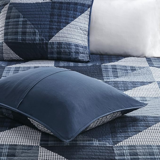 Woolrich Reversible Quilt Set - Cottage Styling Reversed to Solid Color, All Season Lightweight Coverlet, Cozy Bedding Layer, Matching Shams, Oversized King/Cal King, Olsen Geometric Blue