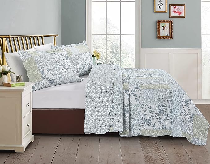 Brilliant Sunshine Multi Blue and Beige Floral Patchwork, 3-Piece Quilt Set with 2 Shams, Reversible Bedspread, Soft Lightweight Coverlet, All-Season, King, Blue White