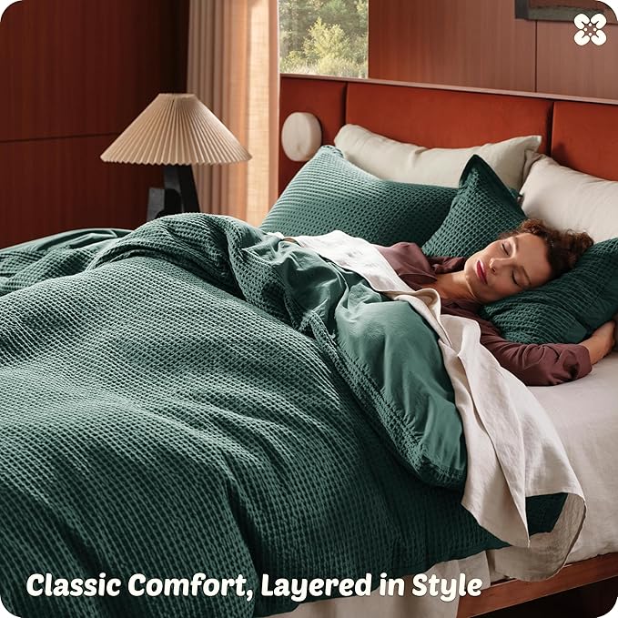 Bedsure Cotton Duvet Cover King - 100% Cotton Waffle Weave Forest Green Duvet Cover King Size, GentleSoft™ and Breathable Bedding Set for All Season, 3 Pieces, 104"x90"