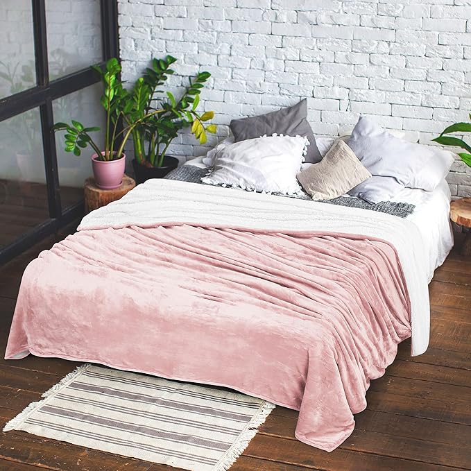 Utopia Bedding Sherpa Blanket California King Size (Pink, 102x96 Inches) - Soft Lightweight Plush Fleece Reversible Blanket for Bed, Sofa, Couch, Camping and Travel