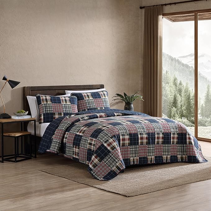 Eddie Bauer - King Quilt Set, Cotton Reversible Bedding with Matching Shams, Luxurious Bedding Set (Madrona Navy/Red, King)