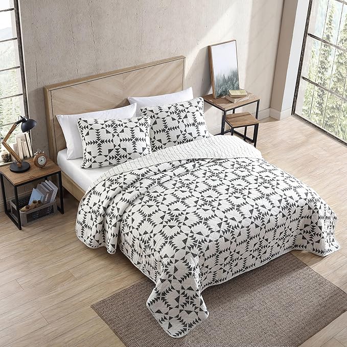 Eddie Bauer - Twin Quilt Set, Reversible Cotton Bedding with Matching Sham, Luxurious Bedding Set (Arrowhead Charcoal, Twin)