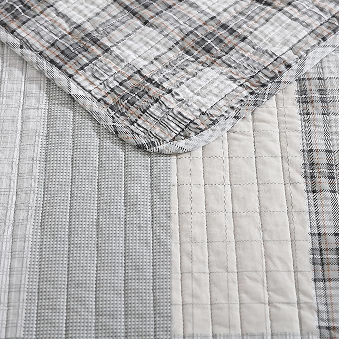 Eddie Bauer - Queen Quilt Set, Cotton Reversible Bedding with Matching Shams, Home Decor for All Seasons (Fairview Grey, Queen)