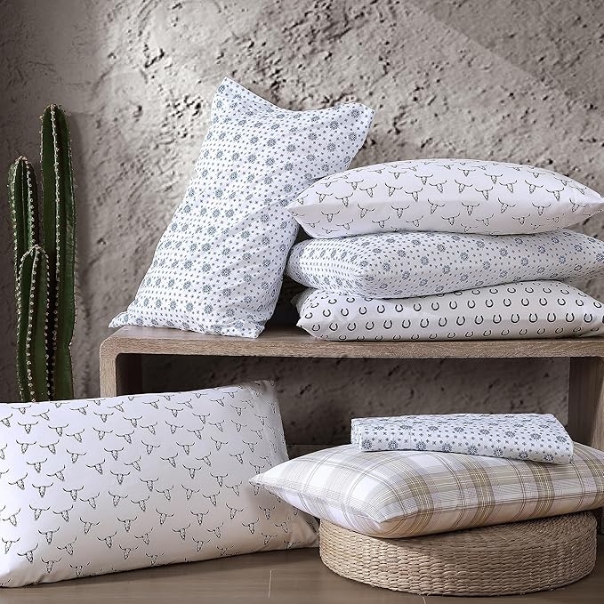 Wrangler - Queen Bed Sheets, Ultra-Soft & Lightweight Bedding with Matching Pillowcases, Lightweight Bed Set for All Season Comfort, Oeko-Tex Certified (Horseshoe Dots Navy)