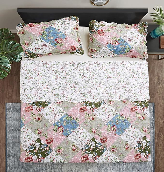 Brilliant Sunshine Peach and Olive Flowers Patchwork, 3-Piece Quilt Set with 2 Shams, Reversible Bedspread, Soft Lightweight Coverlet, All-Season, King, Peach Olive